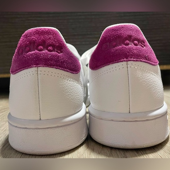 Adidas Advantage Leather Sneakers - Women’s 11 / Men’s 10 - Picture 6 of 9